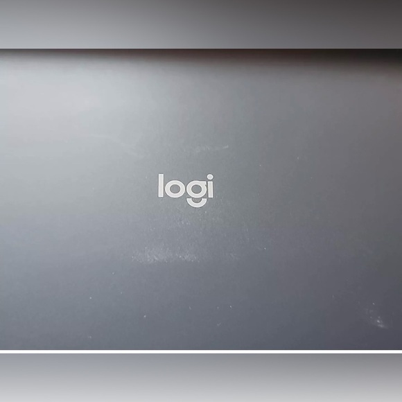 Logitech Rugged Combo 3 Touch Keyboard Case for 10.2" iPad 7th 8th 9th G… - Picture 5 of 8